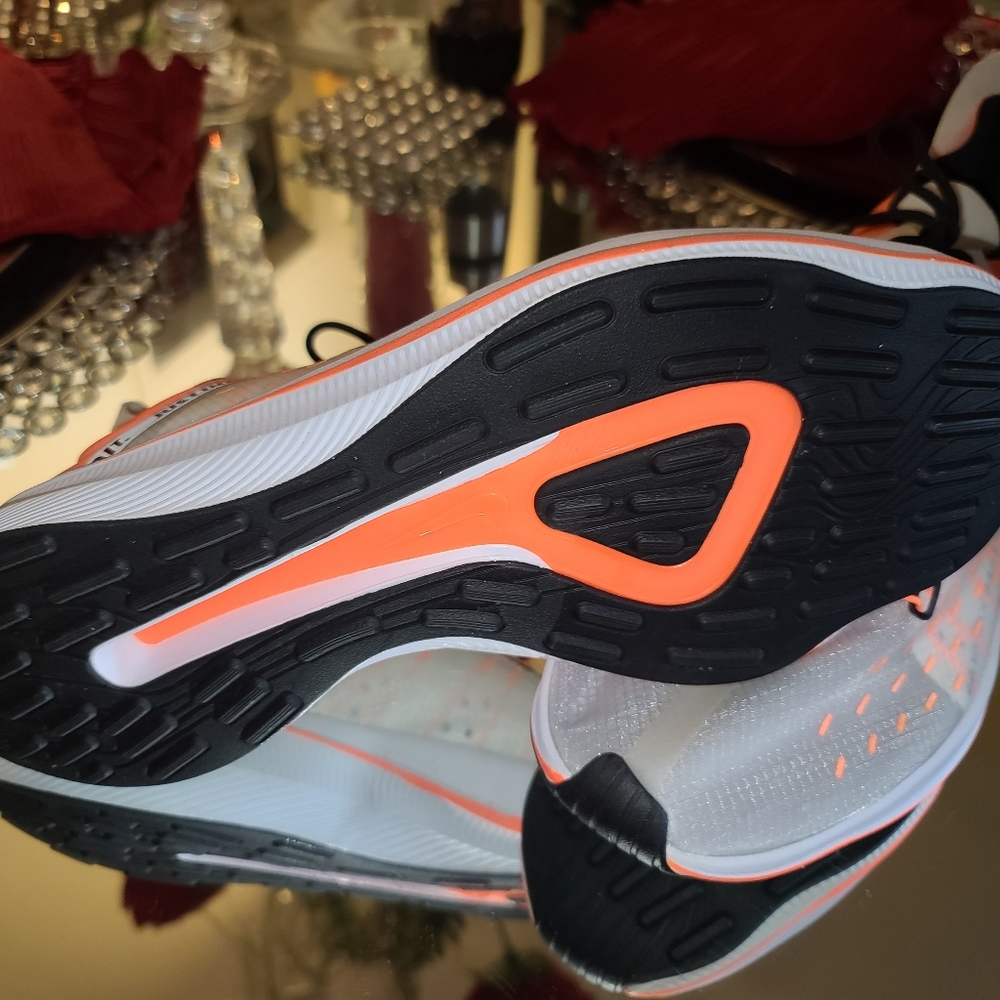 Nike EX-X14 - Picture 4 of 6